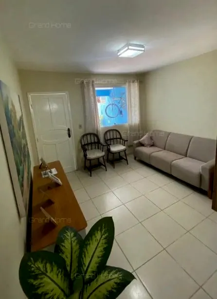 Sala de estar com sofá